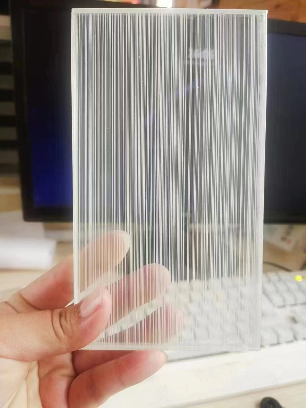 可定制夹丝玻璃