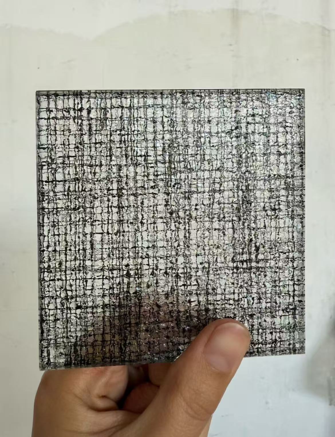 可定制夹丝玻璃